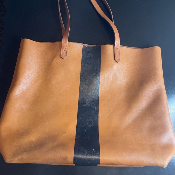 Madewell stripe transport tote in tobacco leather with black stripe. - Picture 4 of 5